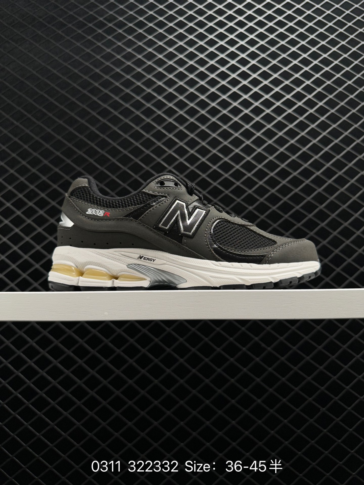 New Balance  ML2002RBA